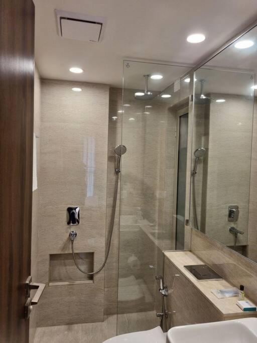 Classy 1Bhk In Hiranandani Powai Mumbai Bagian luar foto